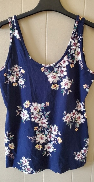 Maurices Tops - Maurice's Flower Tank Top *Brand New*